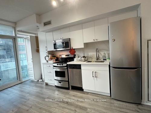 612E-36 Lisgar St, Toronto, ON - Indoor Photo Showing Kitchen With Stainless Steel Kitchen