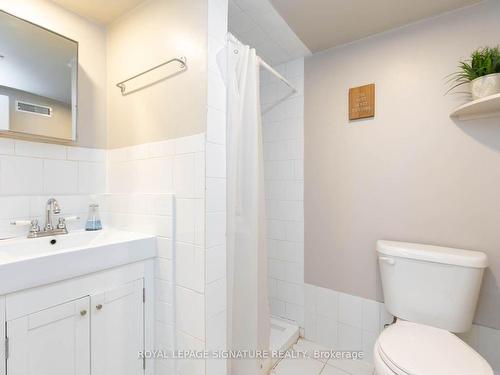 44 Hart Ave, Toronto, ON - Indoor Photo Showing Bathroom