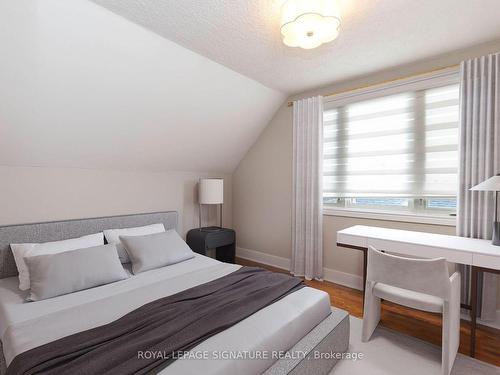 44 Hart Ave, Toronto, ON - Indoor Photo Showing Bedroom