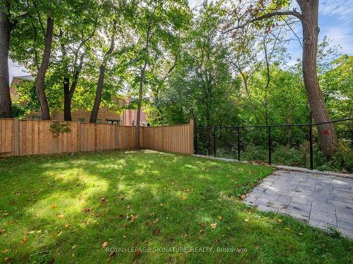 9 Direzze Crt W, Richmond Hill, ON 