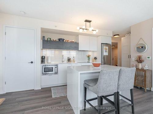 2204-20 Thomas Riley Rd, Toronto, ON - Indoor Photo Showing Kitchen