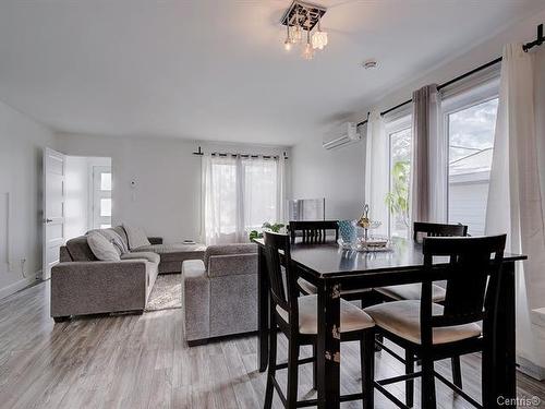 Cuisine - 197 Rue Frontenac, Longueuil (Le Vieux-Longueuil), QC - Indoor Photo Showing Kitchen With Double Sink