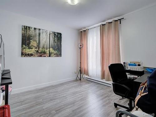 Bedroom - 197 Rue Frontenac, Longueuil (Le Vieux-Longueuil), QC - Indoor Photo Showing Office