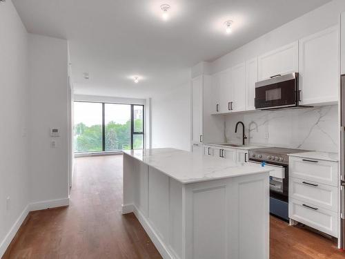 Kitchen - 512-1000 Rue Levert, Montréal (Verdun/Île-Des-Soeurs), QC - Indoor Photo Showing Kitchen With Upgraded Kitchen