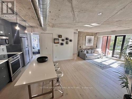 211 - 456 College Street, Toronto, ON - Indoor