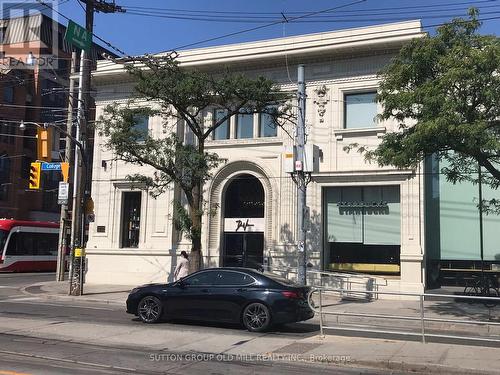 211 - 456 College Street, Toronto, ON - Outdoor