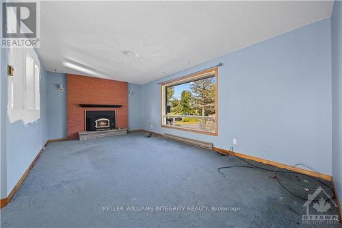 3062 Old Highway 17 Road, Clarence-Rockland, ON - Indoor With Fireplace