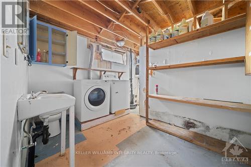 3062 Old Highway 17 Road, Clarence-Rockland, ON - Indoor Photo Showing Laundry Room