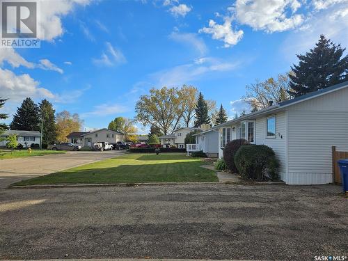 14 Macrae Bay, Carlyle, SK - Outdoor