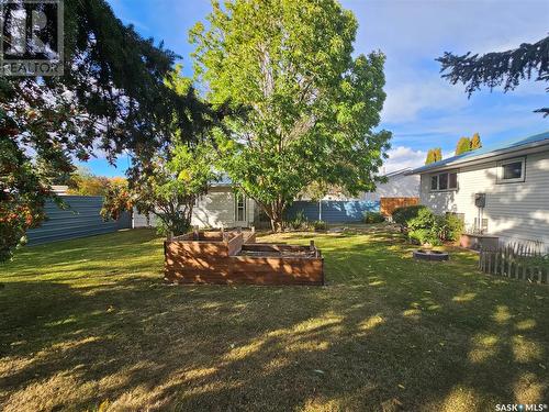 14 Macrae Bay, Carlyle, SK - Outdoor