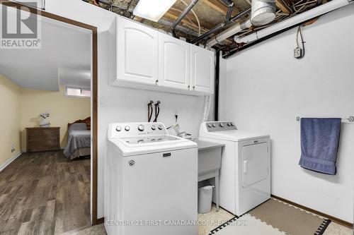 35 Cheviot Place, London, ON - Indoor Photo Showing Laundry Room