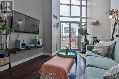 415 - 255 Richmond Street E, Toronto, ON - Indoor