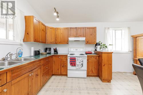 51 Raglan Street, Collingwood, ON - Indoor Photo Showing Kitchen With Double Sink