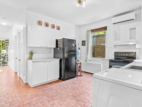 Kitchen - 4470 Av. Girouard, Montréal (Côte-Des-Neiges/Notre-Dame-De-Grâce), QC - Indoor Photo Showing Laundry Room