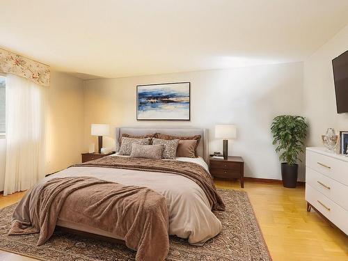 Master bedroom - 118 Rue Acres, Kirkland, QC - Indoor Photo Showing Bedroom