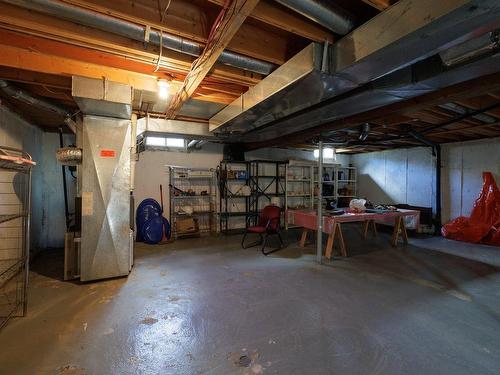 Basement - 118 Rue Acres, Kirkland, QC - Indoor Photo Showing Basement