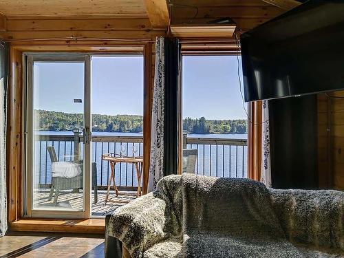 Living room - 1826 Ch. Du Lac-Chaud, La Macaza, QC - Indoor