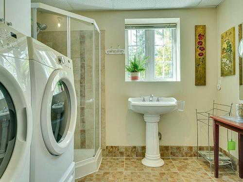 Bathroom - 132 Ch. Fournel, Sainte-Anne-Des-Lacs, QC - Indoor