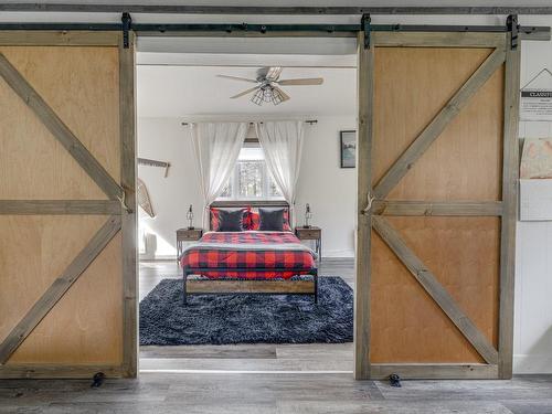 Master bedroom - 1837 Rg Du Nord, Saint-Raymond, QC - Indoor Photo Showing Garage