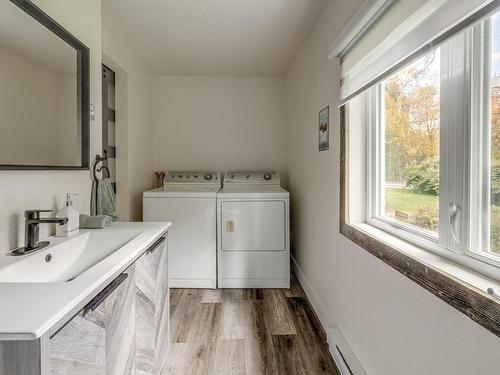 Bathroom - 1837 Rg Du Nord, Saint-Raymond, QC - Indoor Photo Showing Laundry Room