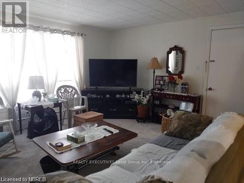 19 - 40 Judge Avenue, North Bay (Ferris), ON - Indoor Photo Showing Living Room