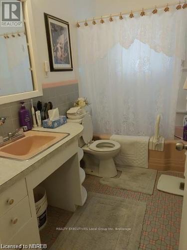 19 - 40 Judge Avenue, North Bay (Ferris), ON - Indoor Photo Showing Bathroom