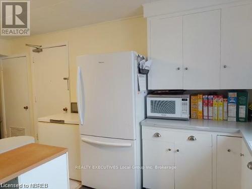 19 - 40 Judge Avenue, North Bay (Ferris), ON - Indoor Photo Showing Kitchen