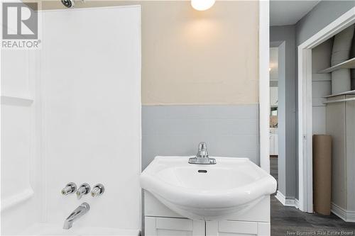 41 De L'Église Avenue, Saint-Antoine, NB - Indoor Photo Showing Bathroom