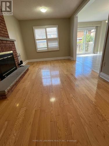 1059 Springwater Crescent, Mississauga, ON - Indoor Photo Showing Other Room With Fireplace