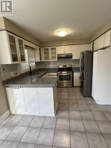 1059 Springwater Crescent, Mississauga, ON - Indoor Photo Showing Kitchen