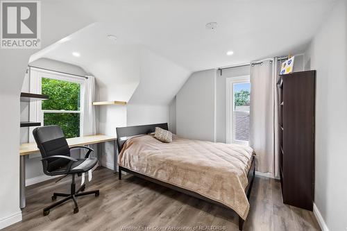 956 Homedale, Windsor, ON - Indoor Photo Showing Bedroom