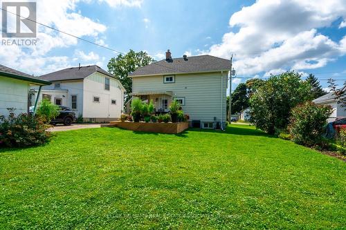 69 East Park Drive, Woodstock, ON - Outdoor