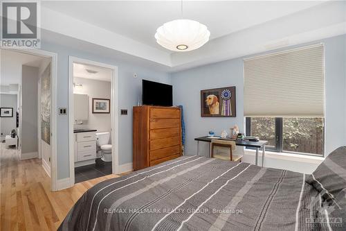 105 - 808 Bronson Avenue, Ottawa, ON - Indoor Photo Showing Bedroom