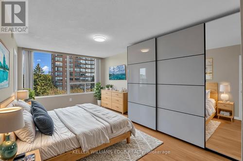 409 - 1270 Maple Crossing Boulevard, Burlington, ON - Indoor Photo Showing Bedroom