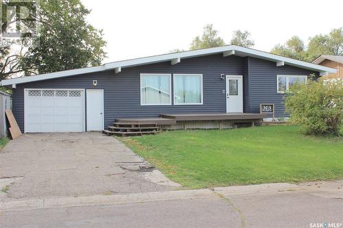 303 River Heights Drive, Langenburg, SK - Outdoor