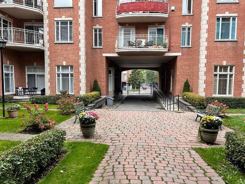 ExtÃ©rieur - 201-5860 Av. De Monkland, Montréal (Côte-Des-Neiges/Notre-Dame-De-Grâce), QC - Outdoor With Balcony