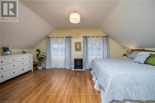 120 Havelock Street, Georgian Bluffs, ON - Indoor Photo Showing Bedroom