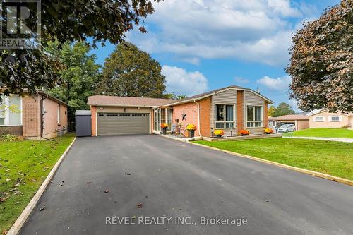 177 Angeline Street N, Kawartha Lakes (Lindsay), ON - Outdoor With Facade