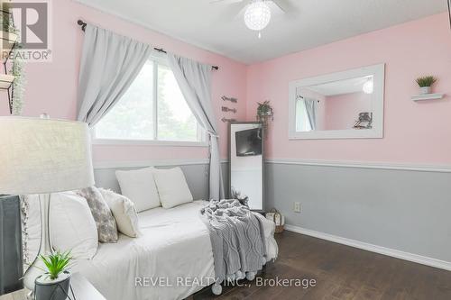 177 Angeline Street N, Kawartha Lakes (Lindsay), ON - Indoor Photo Showing Bedroom