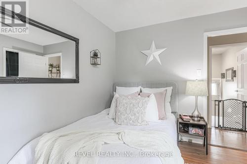 177 Angeline Street N, Kawartha Lakes (Lindsay), ON - Indoor Photo Showing Bedroom