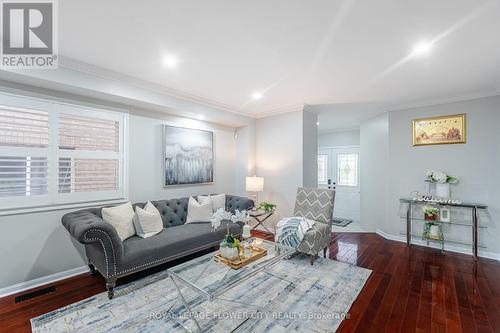 144 Tiller Trail, Brampton, ON - Indoor Photo Showing Living Room