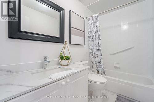 144 Tiller Trail, Brampton, ON - Indoor Photo Showing Bathroom