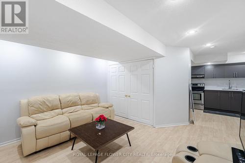 144 Tiller Trail, Brampton, ON - Indoor Photo Showing Living Room