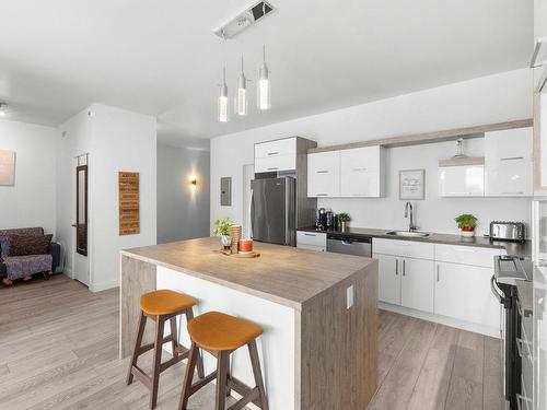 Kitchen - 602-1365 Ch. Royal, Saint-Pierre-De-L'Île-D'Orléans, QC - Indoor Photo Showing Kitchen With Upgraded Kitchen