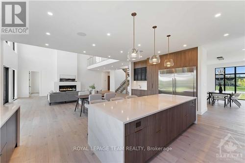 148 Dunblane Way, Ottawa, ON - Indoor Photo Showing Kitchen With Upgraded Kitchen