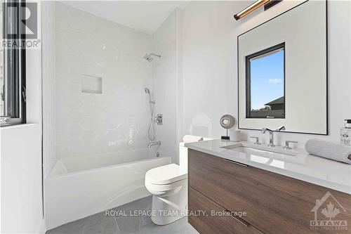 148 Dunblane Way, Ottawa, ON - Indoor Photo Showing Bathroom