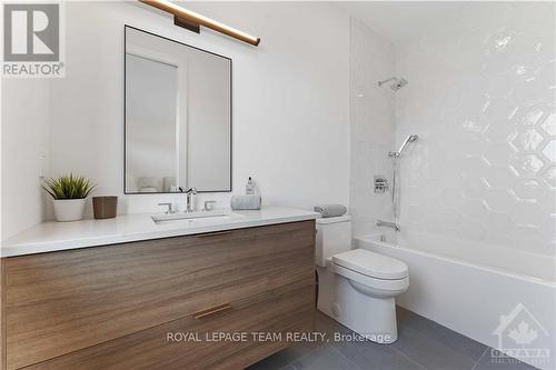 148 Dunblane Way, Ottawa, ON - Indoor Photo Showing Bathroom