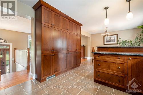 12390 Ormond Road, North Dundas, ON - Indoor