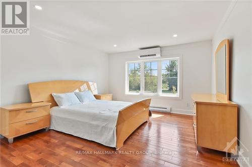 804 Flynn Road, North Grenville, ON - Indoor Photo Showing Bedroom