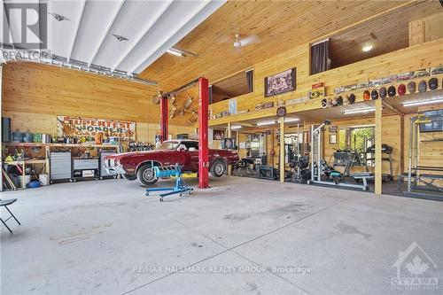 804 Flynn Road, North Grenville, ON - Indoor Photo Showing Garage